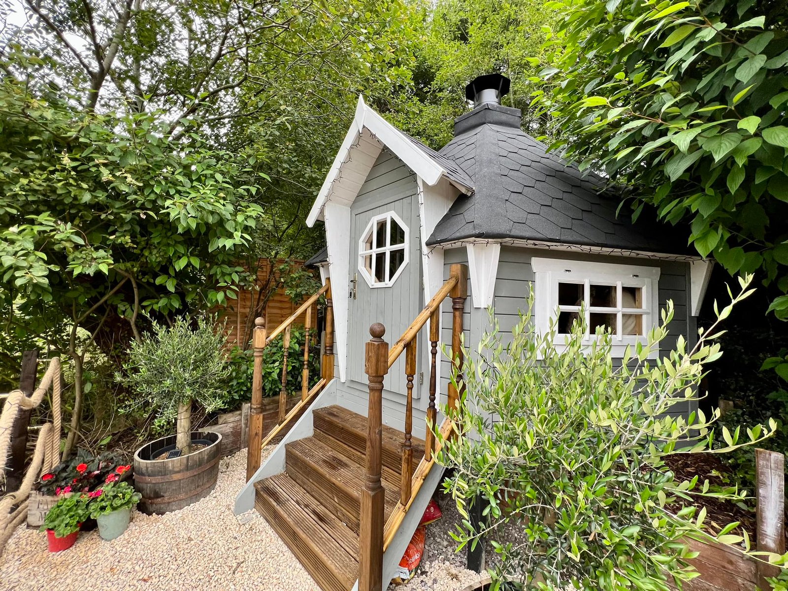 Flora's Cabin